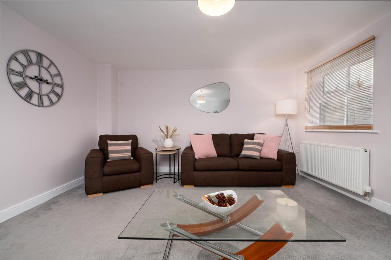 Vila Stunning 3 Bed With Parking & Garden Market Rasen Exteriér fotografie